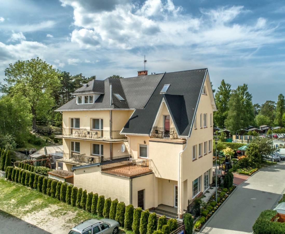 D.L.Blazkiewicz Bed and Breakfast Mielno  Eksteriør billede