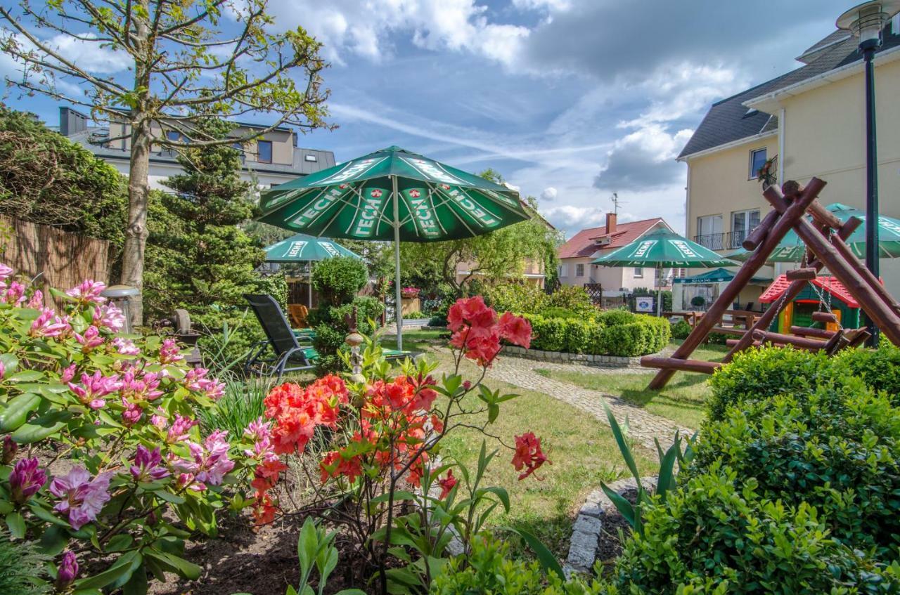 D.L.Blazkiewicz Bed and Breakfast Mielno  Eksteriør billede